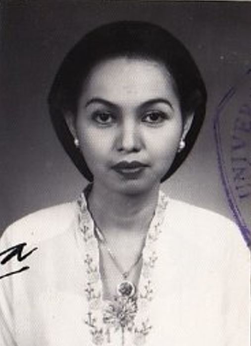 Dr. Annisa Purwatiningsih, S.IP., M.AP.